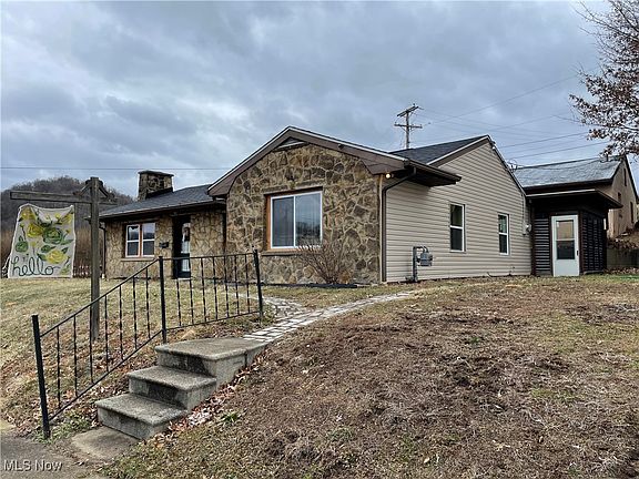 2nd image of 1324 Linden Ave