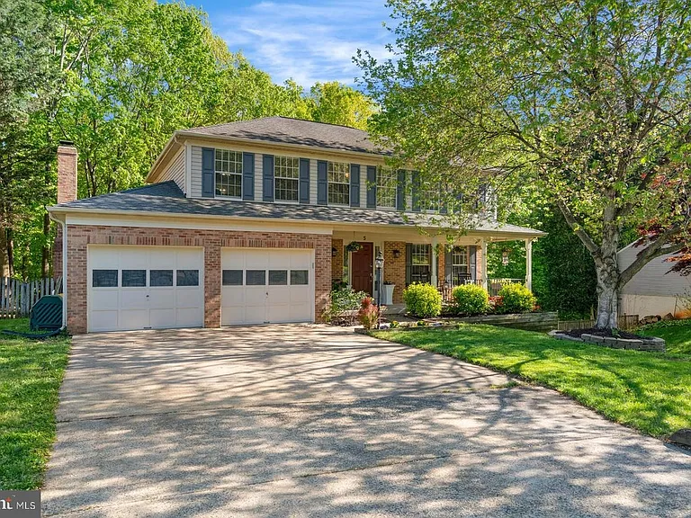 5 Lee Ct — Photo 1