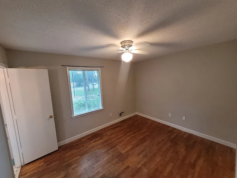 4901 Oriole Dr — Photo 14