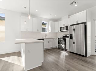 1034 N Oxford Ave #1/2, Los Angeles, CA 90029