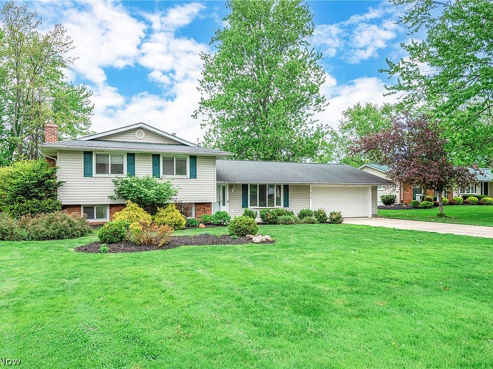 1st image of 8139 Yorkshire Dr