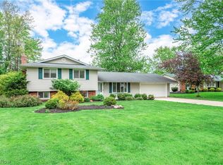 8139 Yorkshire Dr, Mentor, OH 44060