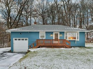 15 Canal Rd, Halfmoon, NY 12065