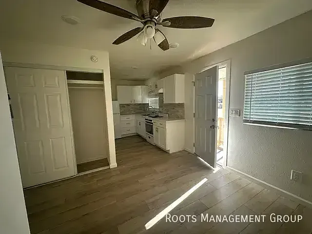 10540 E Apache Trl #414 — Photo 23