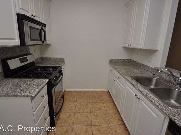 3rd image of 5500 Bonner Ave APT 205