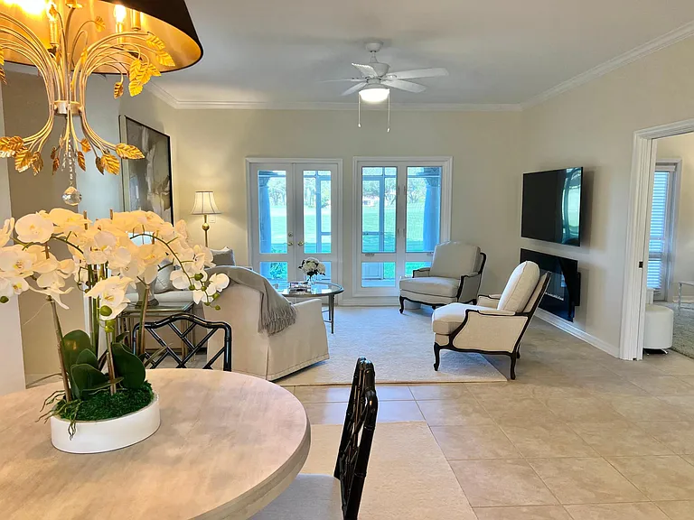 5010 Harmony Cir #101 — Photo 2