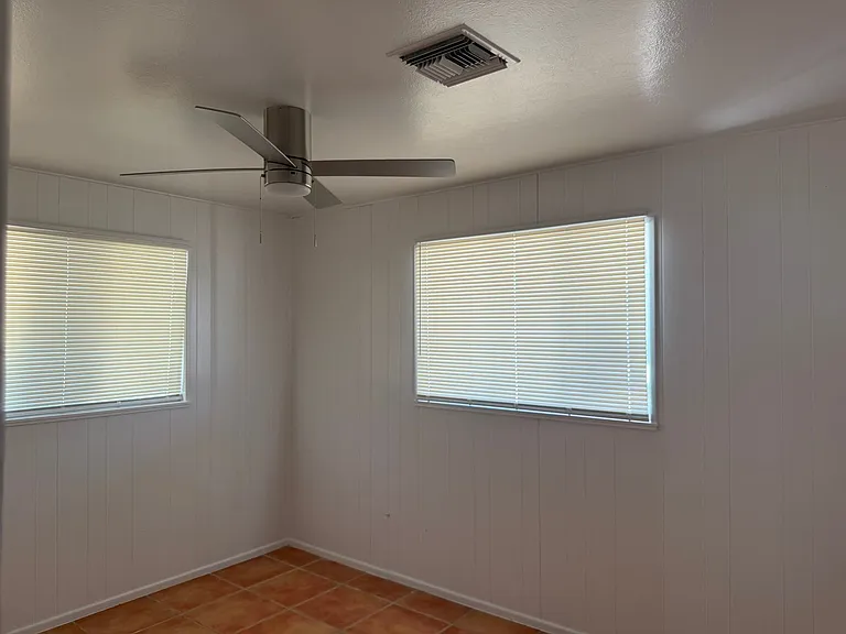 11327 W Kansas Ave — Photo 17