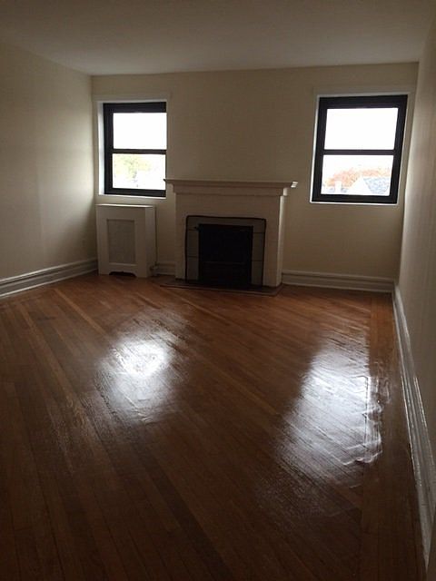 2nd image of 17 5th Ave #5