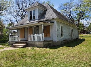 228 N Division St, Sapulpa, OK 74066