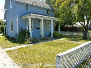 311 SE Riverside Ave APT A, Grants Pass, OR 97526