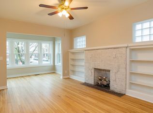 3605 N Oakley Ave #1F, Chicago, IL 60618