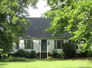 624 Swamp Rd, Hertford, NC 27944