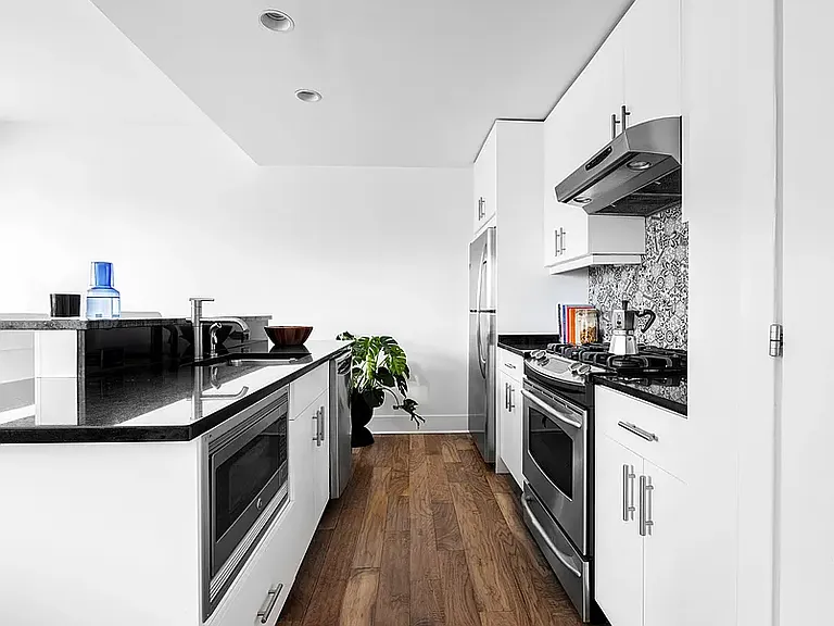 440 Kent Ave #19C — Photo 11