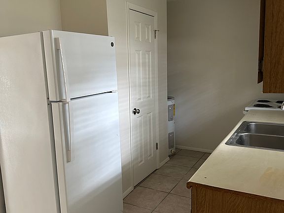 Kitchen pantry