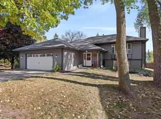 6588 Nathan Ln N, Maple Grove, MN 55369