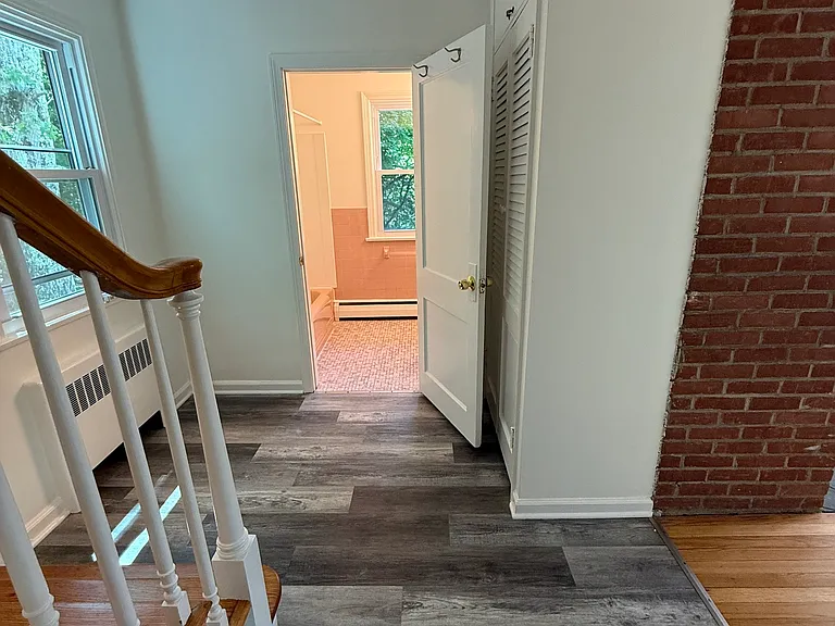 19 Old Town Rd — Photo 17