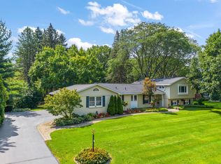 4423 Ardmore Dr, Bloomfield Hills, MI 48302