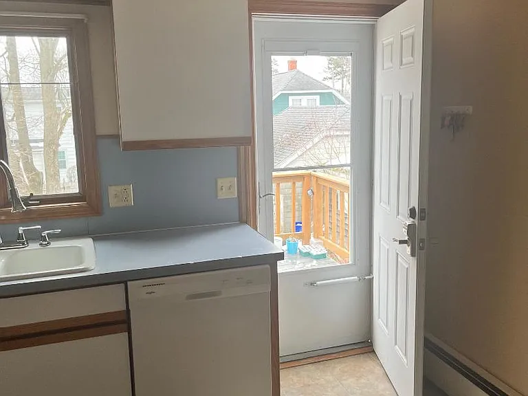 80 Ballston Ave #2 — Photo 2