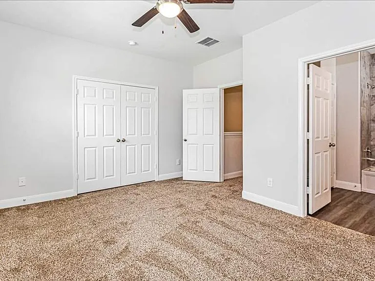 9314 Sundown Houston, Tx 77016 **Sale** With Kristy — Photo 13