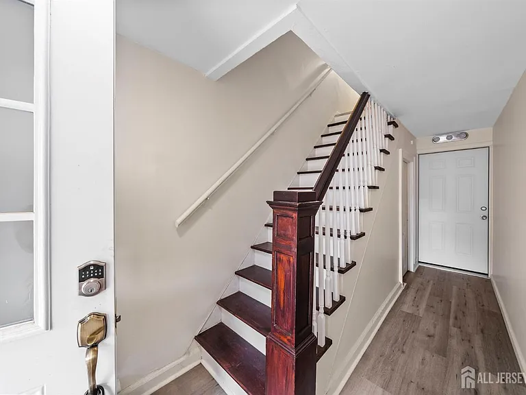 166 Prigmore St #1 — Photo 15