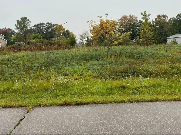 7195 Geraldine Cir, Swartz Creek, MI 48473