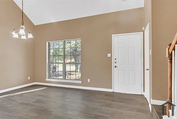 2417 Hawkwood Ct — Photo 7