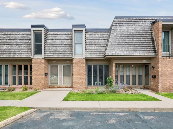6427 Barrie Rd, Edina, MN 55435