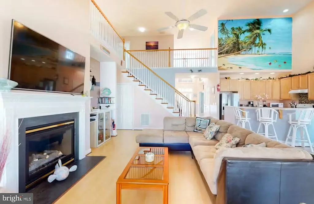 4 bed, 3.0 bath, 3144 sqft, $2,500 — Photo 3