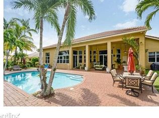 13865 SW 43rd St, Davie, FL 33330