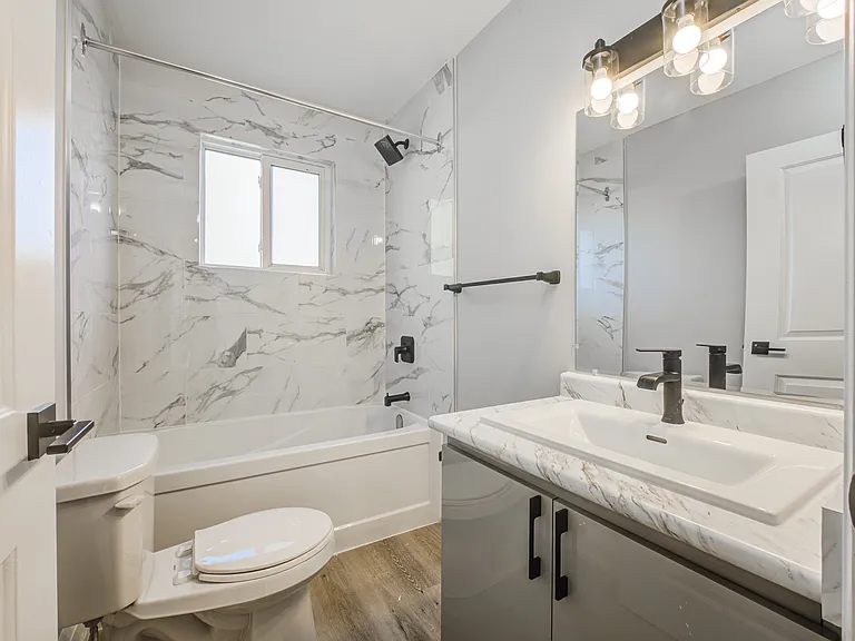 348 Spruce St #1 — Photo 15