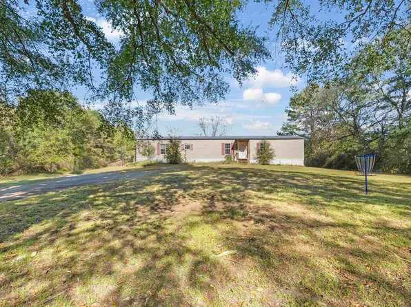 116 Long Dr, Danville, AL 35619