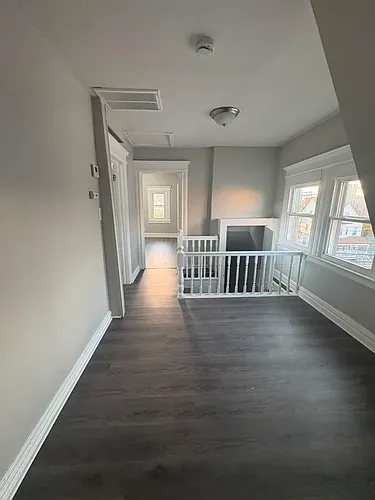 28 Coit St #3 Photo 1