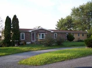 440 Wassergass Rd, Hellertown, PA 18055