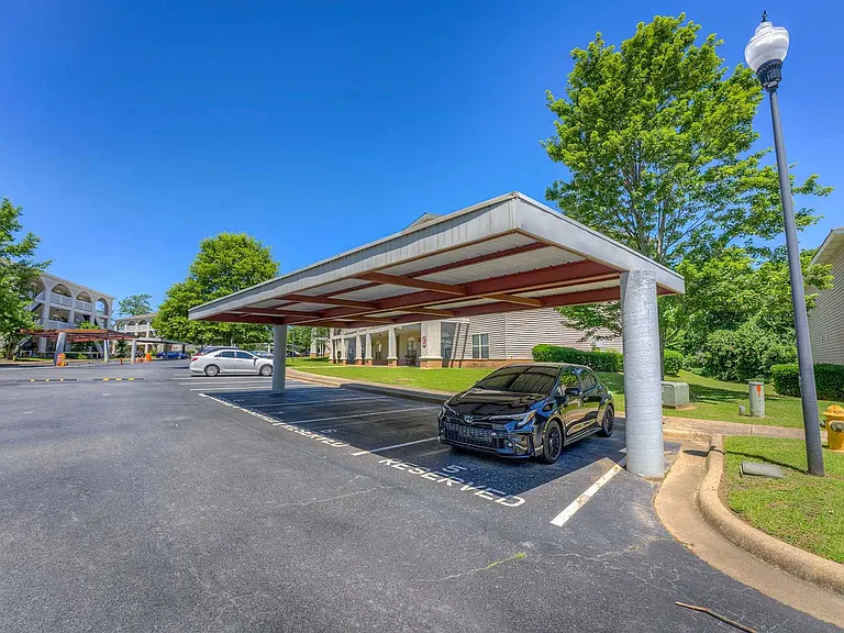 Parham Pointe — Photo 13