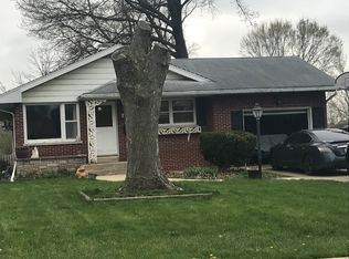 617 Pine Ave, Aurora, IL 60505