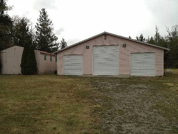 2100 sqft large shop, available for additional storage
