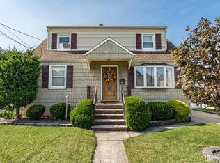 59 S Whittier St, Carteret, NJ