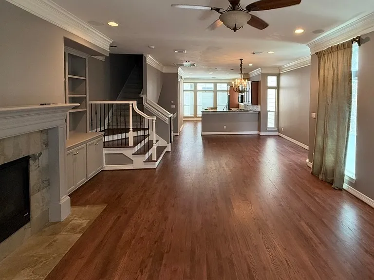 621 Hartman St — Photo 10