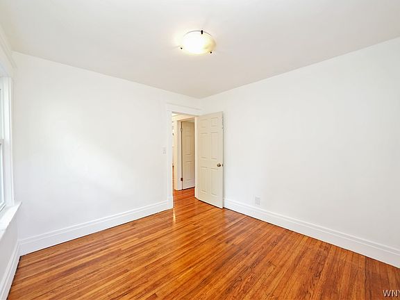 5th image of 560 Minnesota Ave