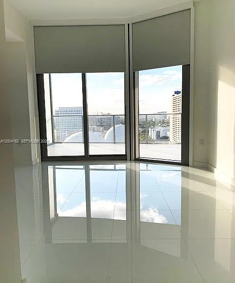 851 NE 1st Ave #2110 — Photo 5
