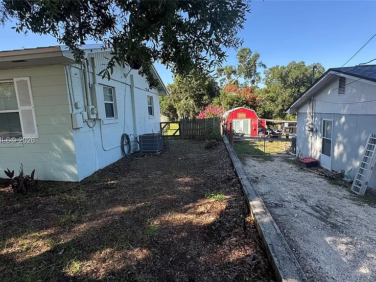 322 W Sample Ave — Photo 17
