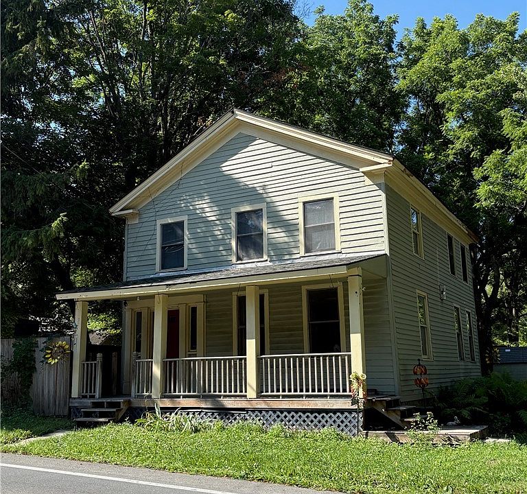 1st image of 8590 Green Lakes Rd