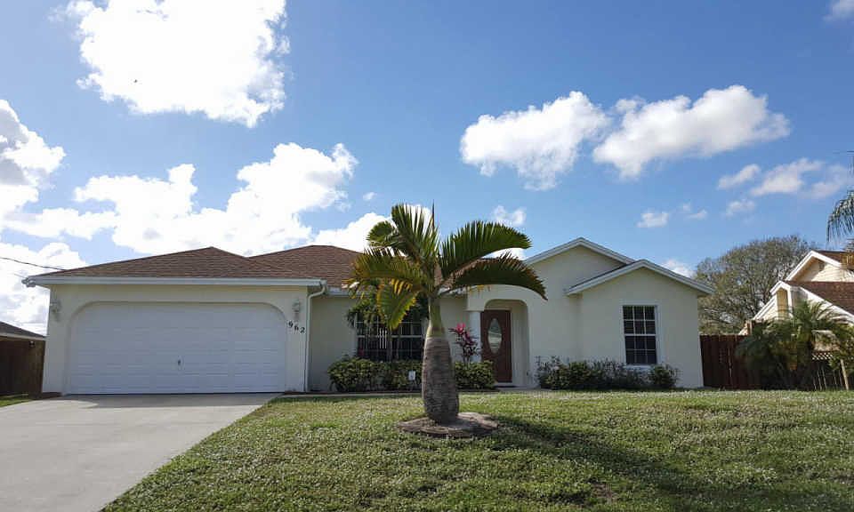 1st image of 962 SW Sultan Dr