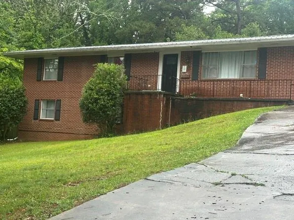 3 Sunrise Dr, La Fayette, GA 30728