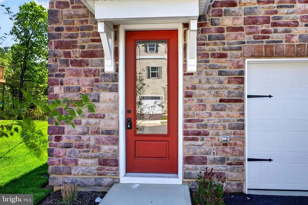 4 bed, 3.5 bath, 1940 sqft, $3,250 — Photo 4