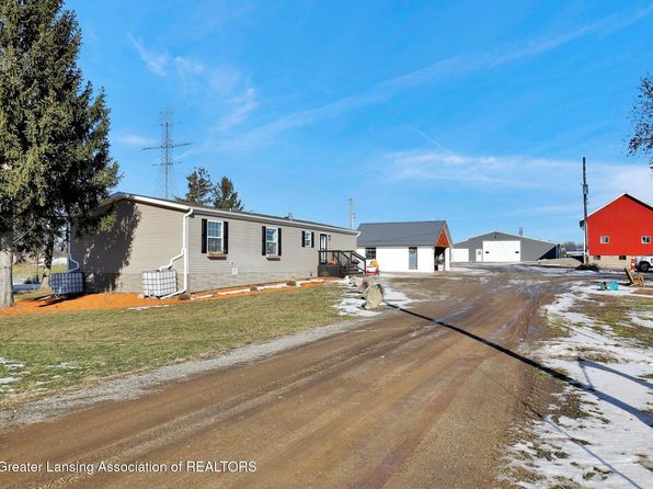 2503 Butterfield Hwy, Springport, MI 49284