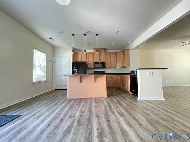 8107 Creekside Village Dr — Photo 16