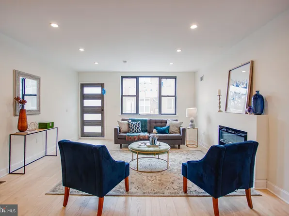 1920 S 6th St, Philadelphia, PA 19148