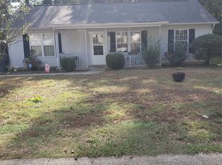 8418 Sunflower Rd, Charlotte, NC 28227