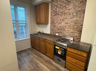 253 6th St APT 1R, Hoboken, NJ 07030